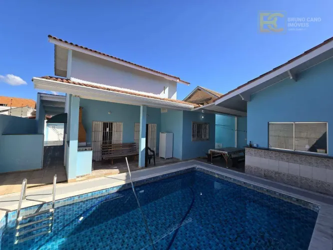 Casa para venda à 50m da praia em bairro residencial - Ribamar - Peruíbe/SP