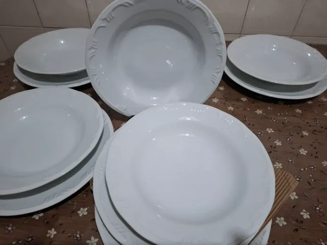 Pratos porcelana Schmidt
