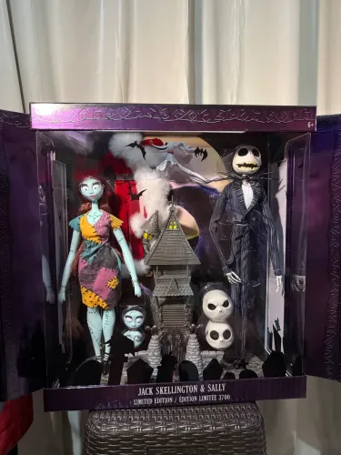 Bonecos Jack Skellington & Sally - Edição Limitada 30 anos