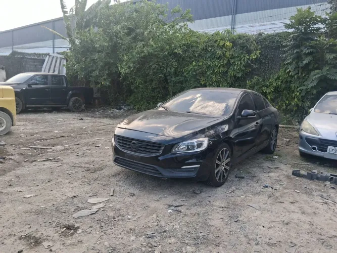 Volvo S60 T-5 Momentum 2.0 245cv 4P 2016