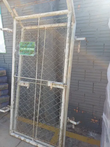 PORTÃO COM GRADE - USADO