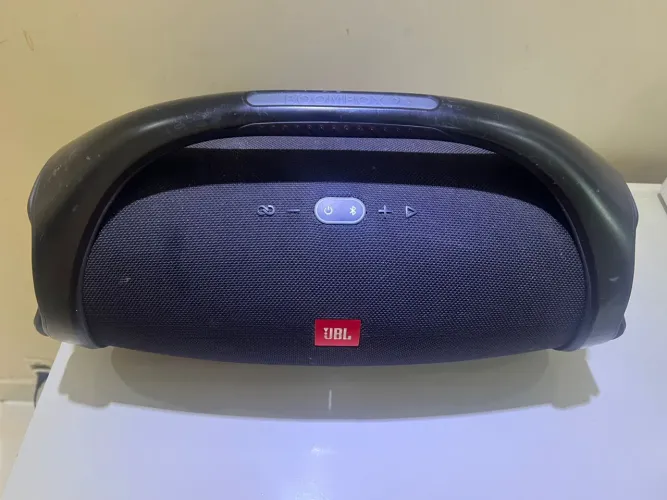 Vendo caixa de som JBl bomboox 2