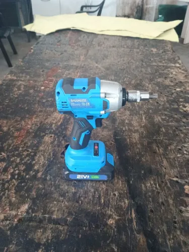 Chave de Impacto e furadeira parafusadeira de 35 kg