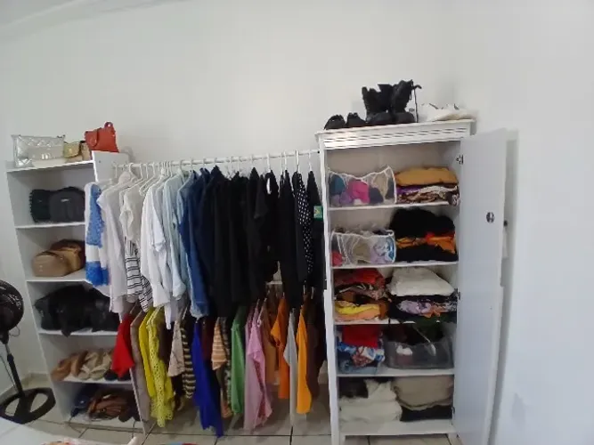 Mini closet 