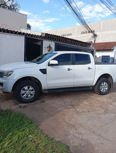 Ford Ranger XLS 2.5 16V 4X2 CD Flex 2014