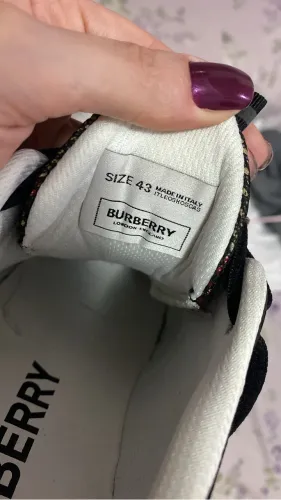 Tênis Burberry Original