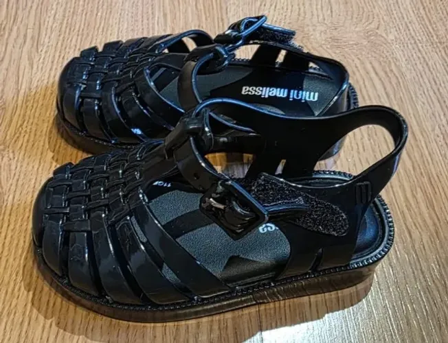 Mini Melissa Possession preta, tamanho 19
