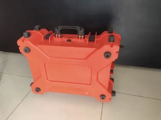 Maleta Ultra Resistente Para Transporte Akiyama 62×49×25cm (Usada)