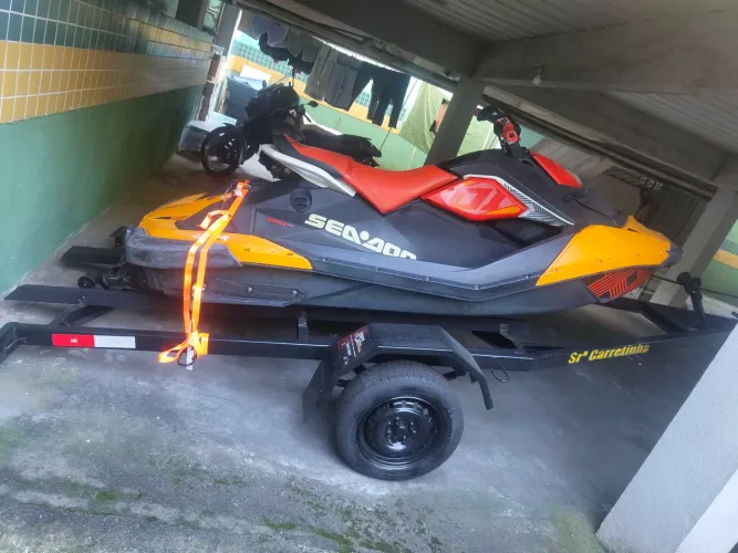 Sea-Doo Spark trixx 90hp ano 2022, 274 HorasSea-Doo Spark trixx 90hp ano 2022, 274 Horas