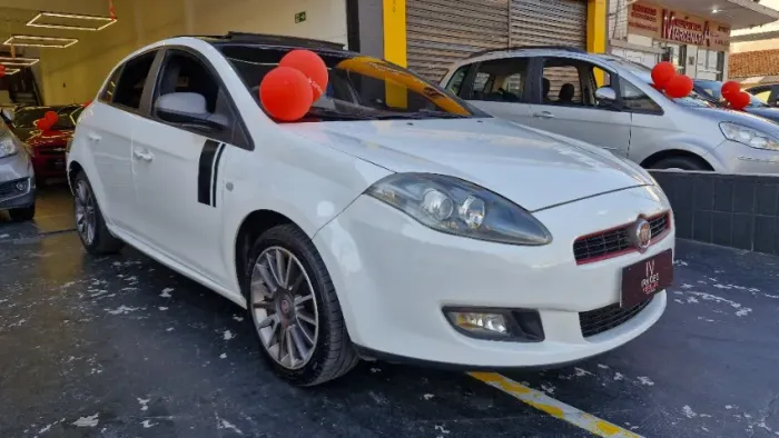 Fiat Bravo Sporting 1.8 Dualogic Flex 16V 5P 2014