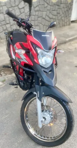 Honda XRE 199cc ABS.