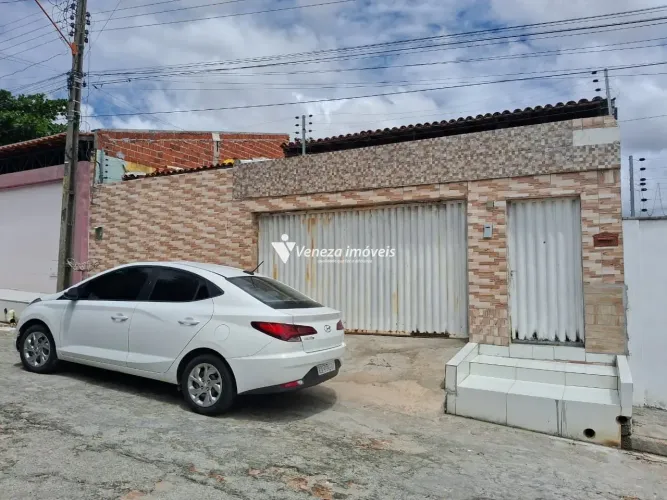 Casa Residencial no bairro Bela Vista para Venda
