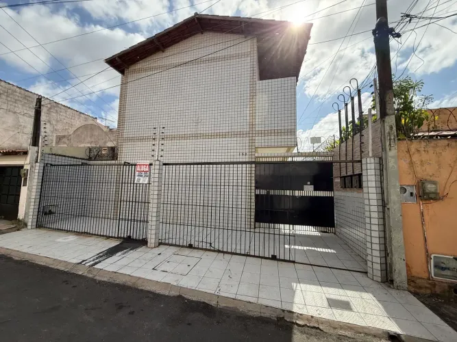 Imóvel para aluguel de 78 metros quadrados, com 2 quartos, em Jacarecanga - Fortaleza - CE