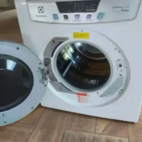 Secadora Electrolux 10,5Kg - Essentialcare - Cesto Inox - 127V
