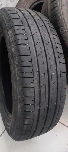 Dois Pneus Bridgestone Aro 15