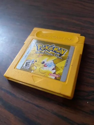 Pokemon Yellow ORIGINAL 