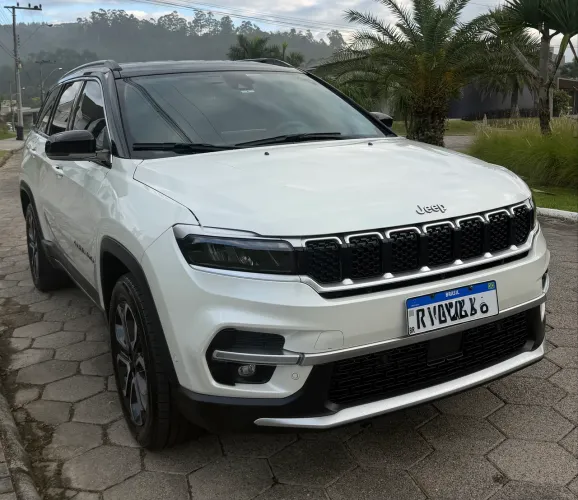Jeep Commander Limited T270 1.3 TB Flex AUT 2025