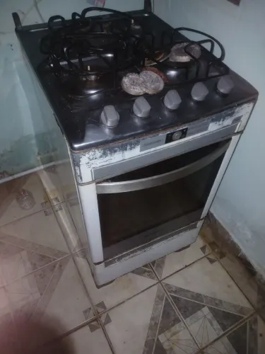 Fogão 4 bocas pra vender logo 120