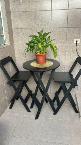 Mesa bistrô + banquetas
