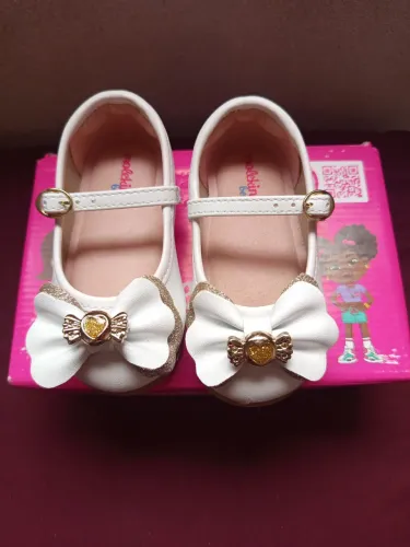 Vendo sapatilha infantil usada apenas uma vez TAM :20