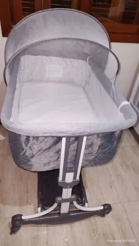 Berço Moisés R$ 600 reais Obs: 1 mês de uso, estado de novo