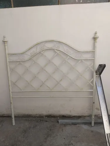 Cabeceira de Ferro com suporte Cama Box Casal 