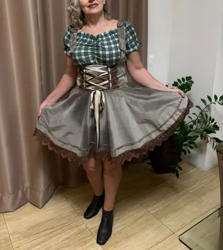 Vestido de Oktoberfest - Tamanho G