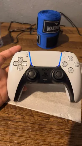 Controle ps5 branco 2 meses usado