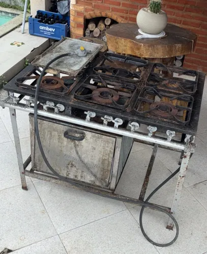 Vendo este fogão industrial