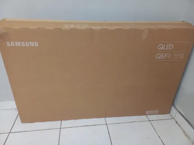 Smart tv Samsung 55 polegadas na caixa