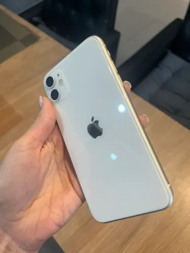 iPhone 11 seminovo