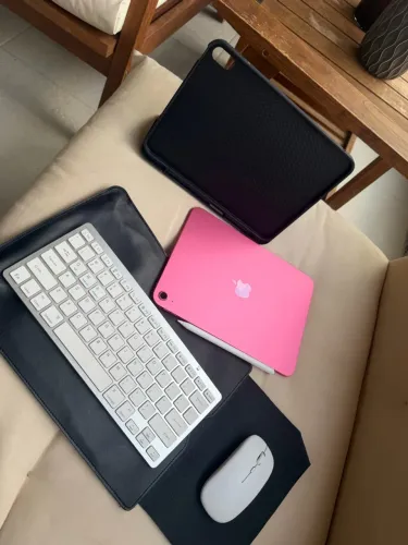 iPad a16 novíssimo com caneta teclado e mouse