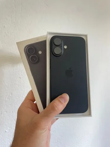 iPhone 16 128GB