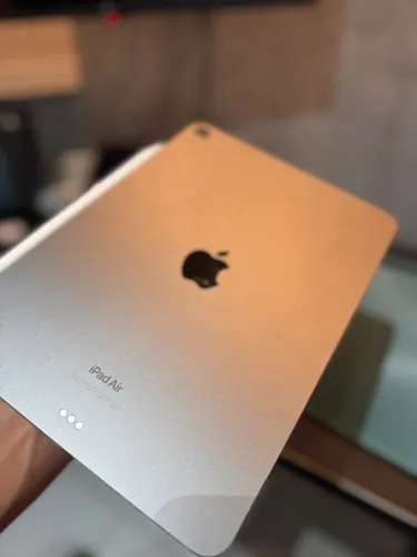 iPad Air 5ª Geração M1 64GB | Bateria 98% | Só 64 Ciclos | Estado de Novo | 1 Detalhe