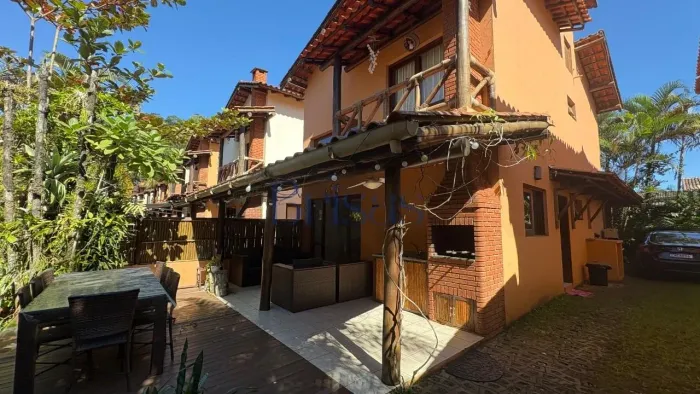 CASA RESIDENCIAL em São Sebastião - São Paulo, Camburi