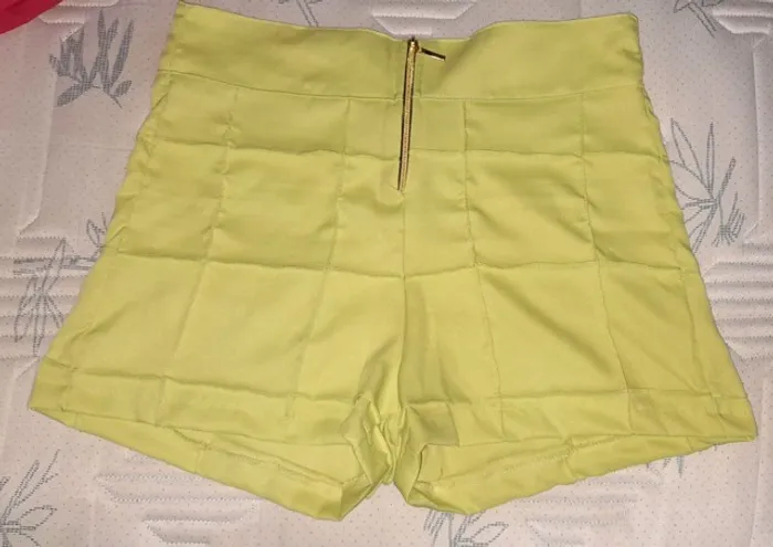 Short em crepe mos