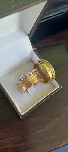 Par alianças + anel aparador banhadas a ouro 18k