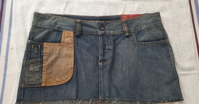 Mini Saia Opera Rock