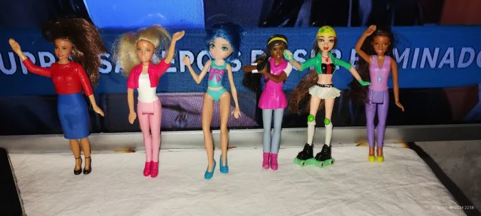 Coleção Bonecas Barbie MC DONALD'S
