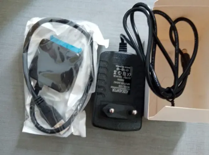 Acesse seus HDs-SSDs de 3.5"OU2,5" com esse Adaptador Sata USB já vem com fonte inclusa