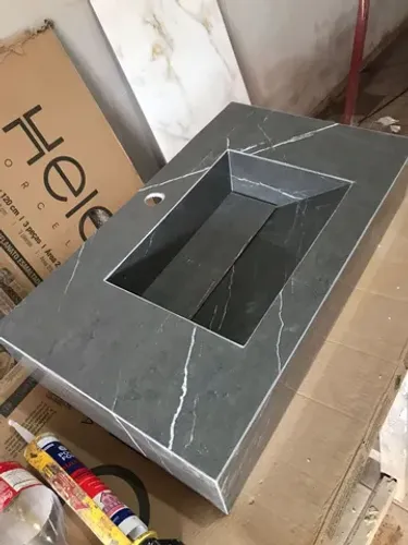 Pia esculpida em porcelanato 70×40