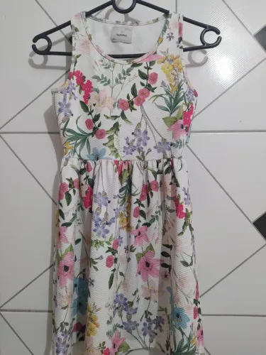 Vestido florido da marca Fuzarka 