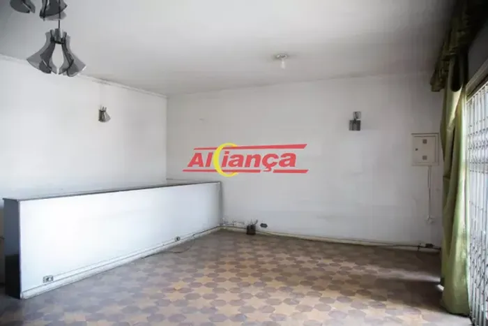 CASA PARA ALUGAR COM 200M², 04 QUARTOS, 02 SUÍTES, VILA AUGUSTA - GUARULHOS/SP POR R$ 2.80
