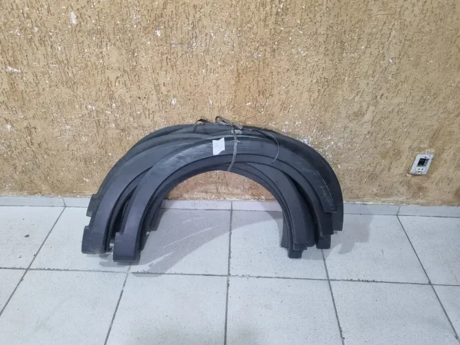 Moldura traseira direita HRV / HR-V 2015/2016/2017/2018/2019/2020/2021