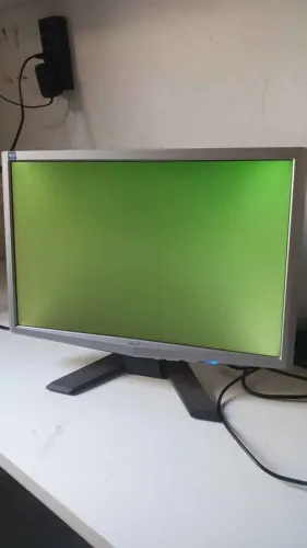 2 MONITORES COM DEFEITO