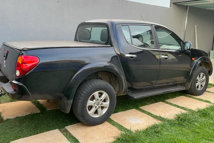 Mitsubishi L200 Triton HPE 3.2 CD TB Int.diesel AUT 2012