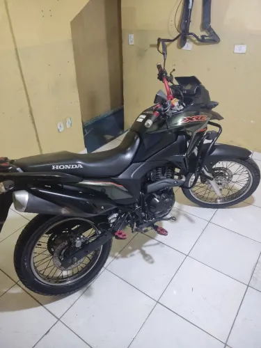 Honda xre 190 2018 km baixo , conservada 