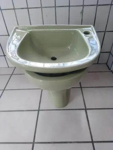 Jogo de vaso sanitário e pia celite Novo