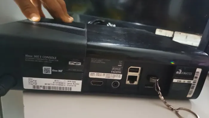 Xbox360 super islim desbloqueado aurora pelo pen drive