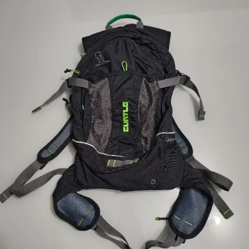Mochila de Hidratação Curtlo Cyclone 14L Thermo - SEM RESERVATÓRIO DE ÁGUA